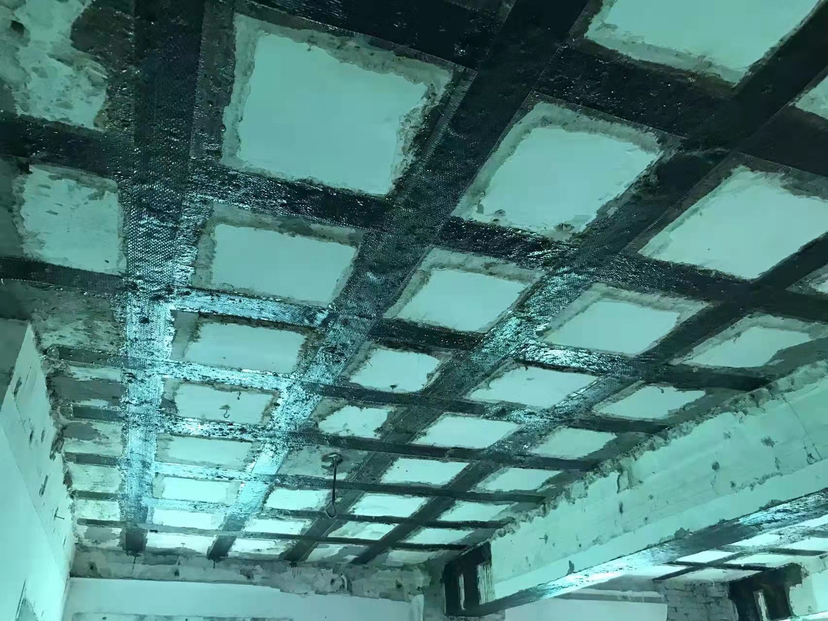 雅江粘碳纤维布施工工艺